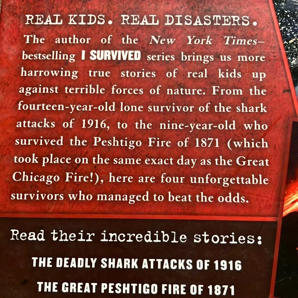 Scholastic I Survived Nature Attacks!‎ Book - Red and Blue
